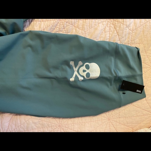 SoulCycle fold over waistband hip skull legging - Picture 2 of 7